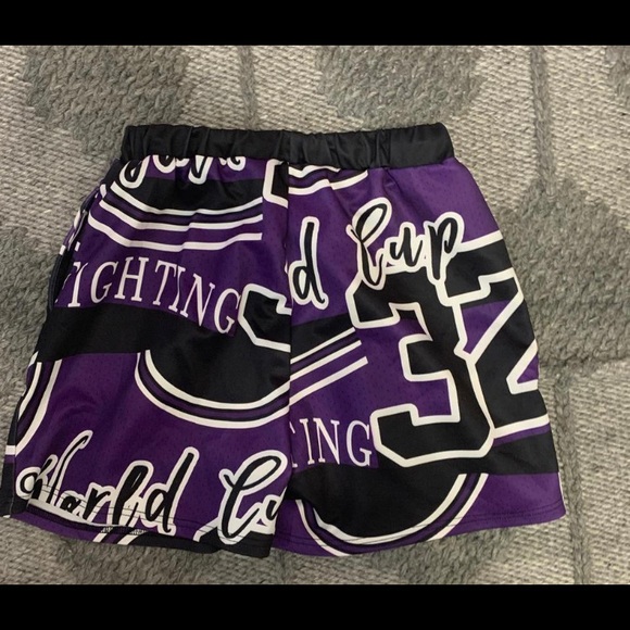 basketball shorts - Picture 2 of 3